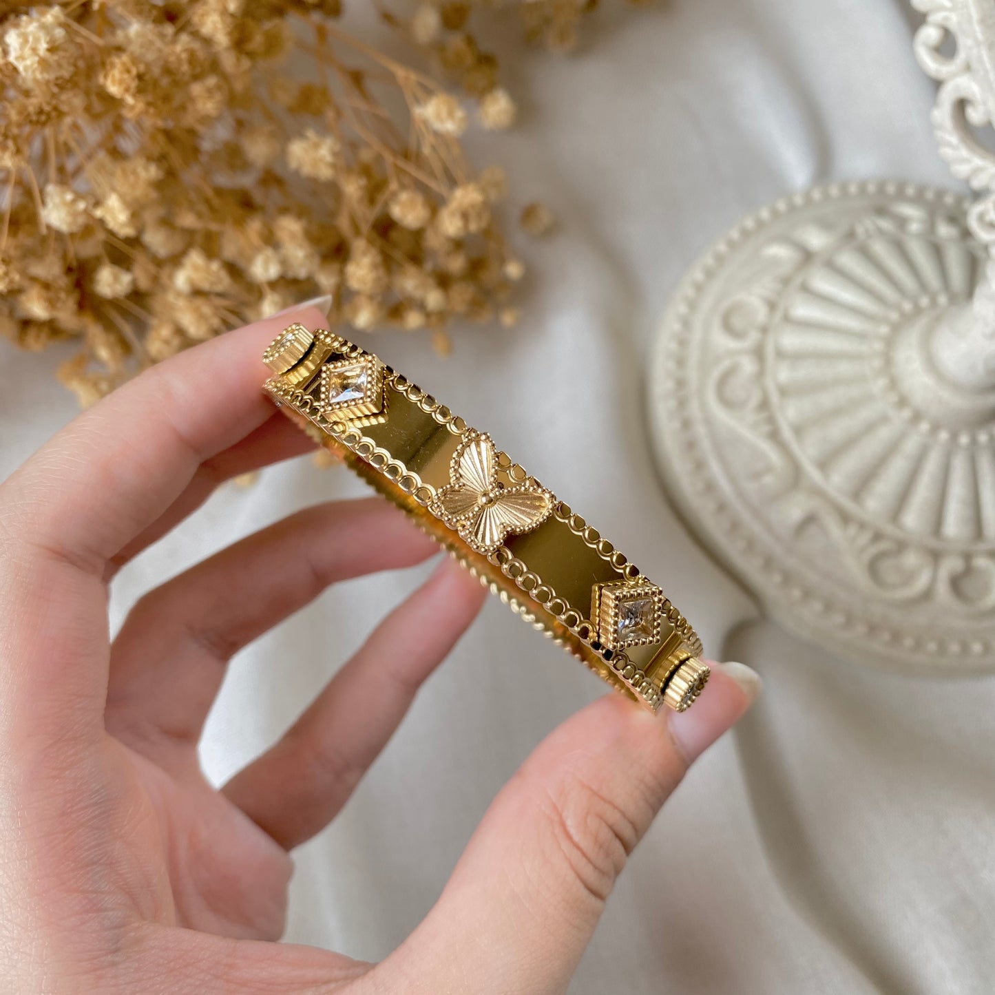 20367 Gold Plated Bangle