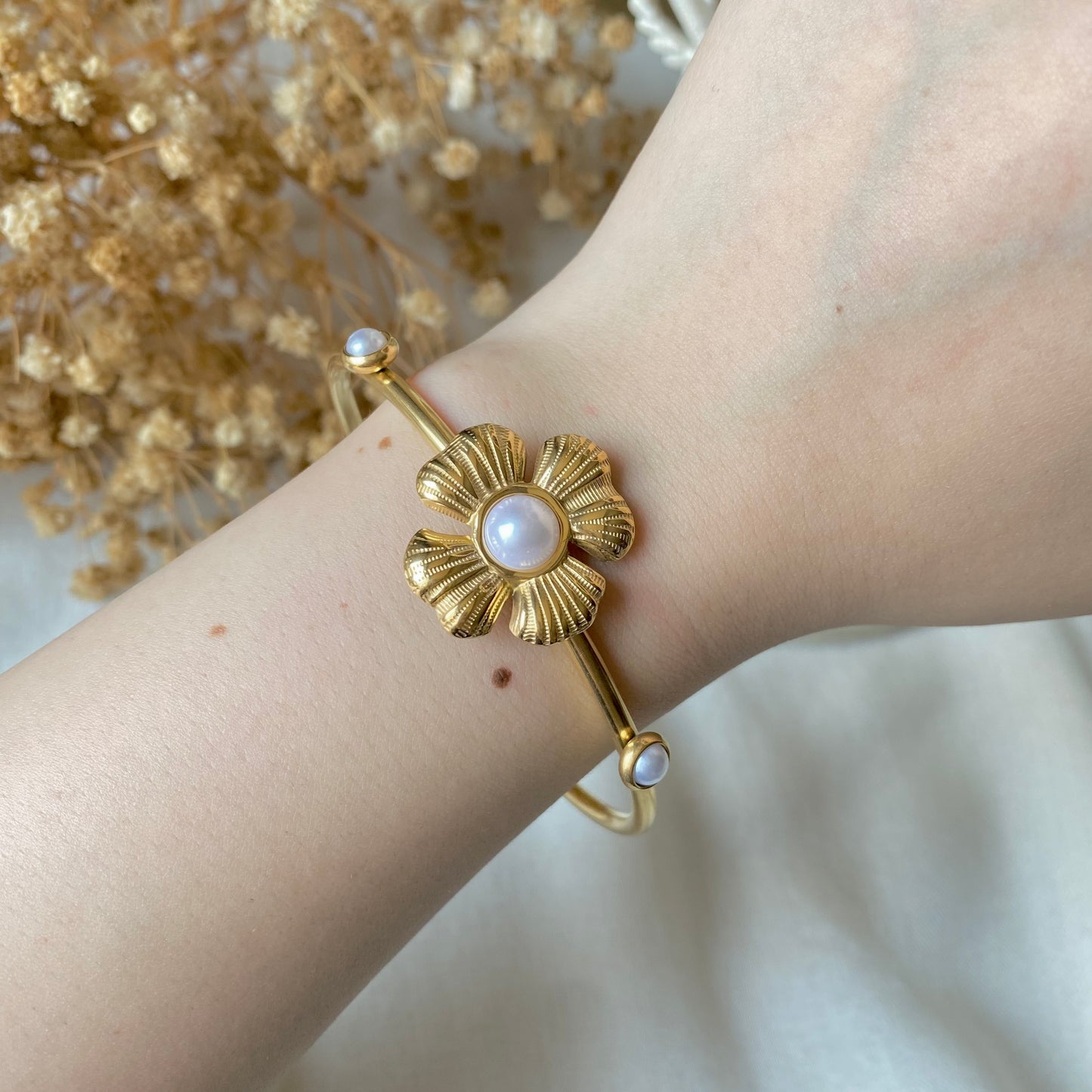 20354 Gold Plated Bangle