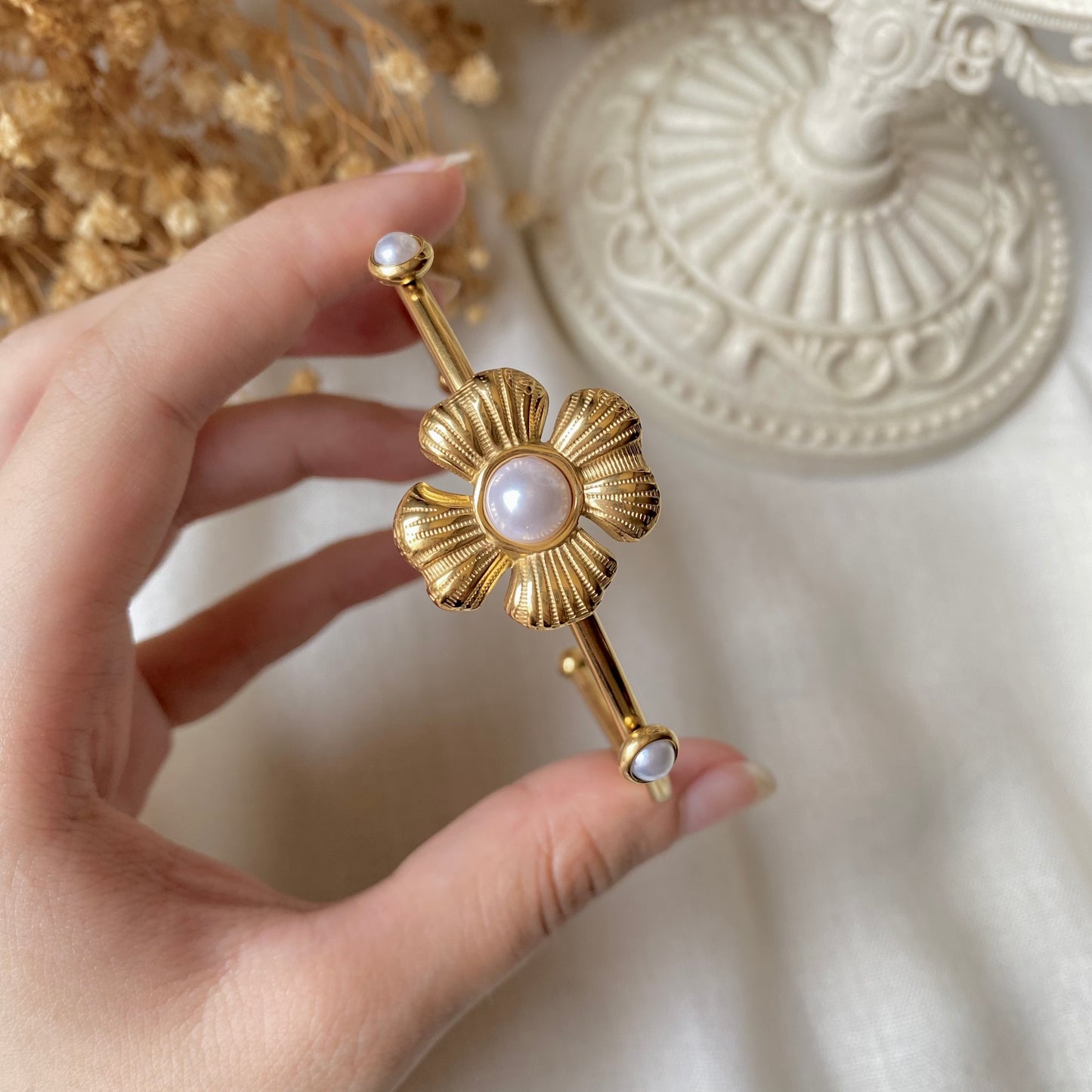 20354 Gold Plated Bangle
