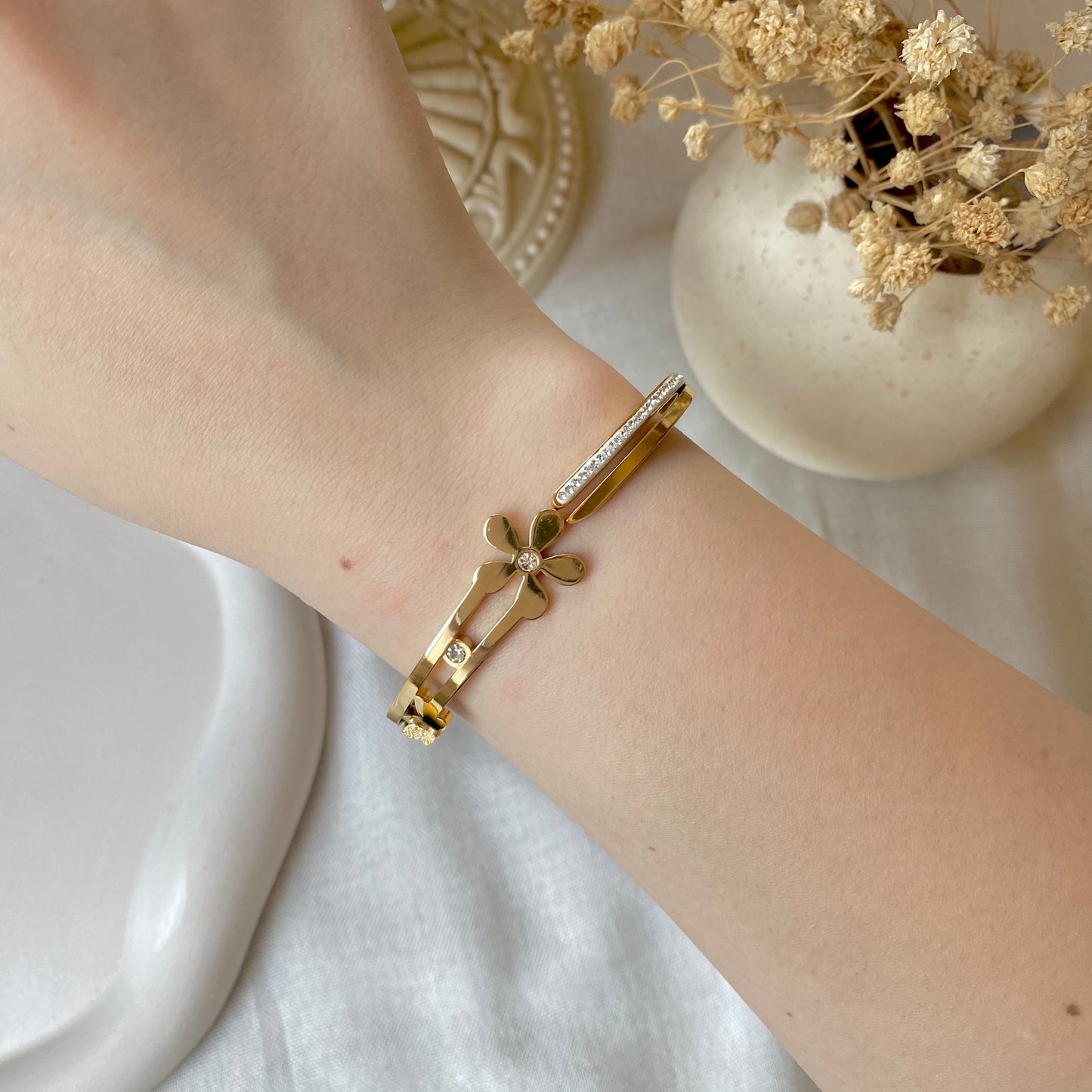 20377 Gold Plated Bangle