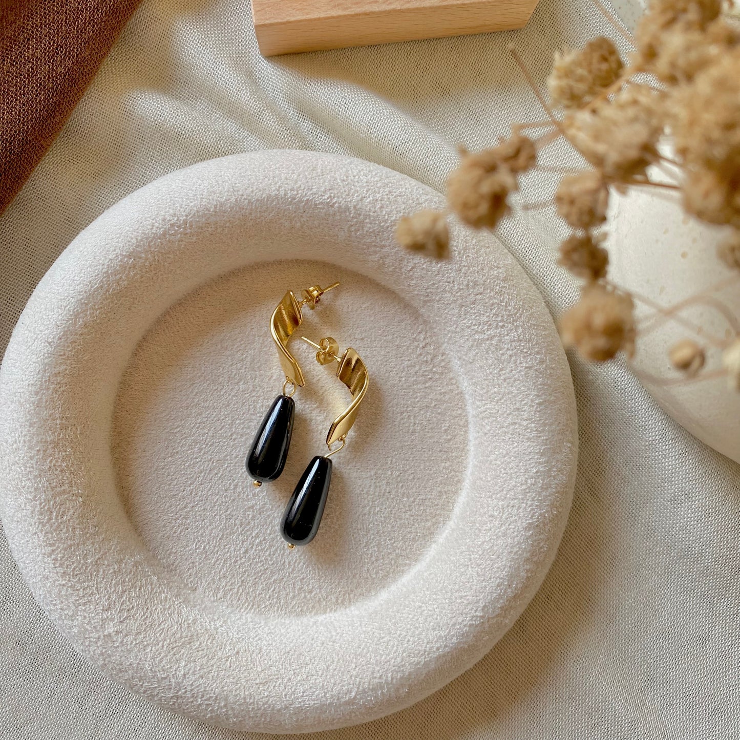 40498 gold plated Earrings