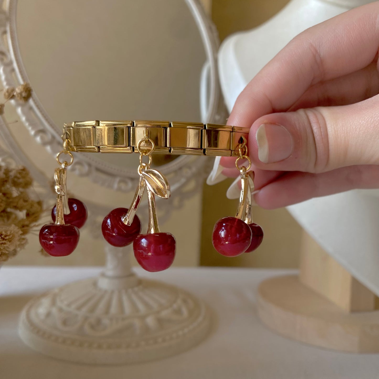 20390 Gold Plated Bangle