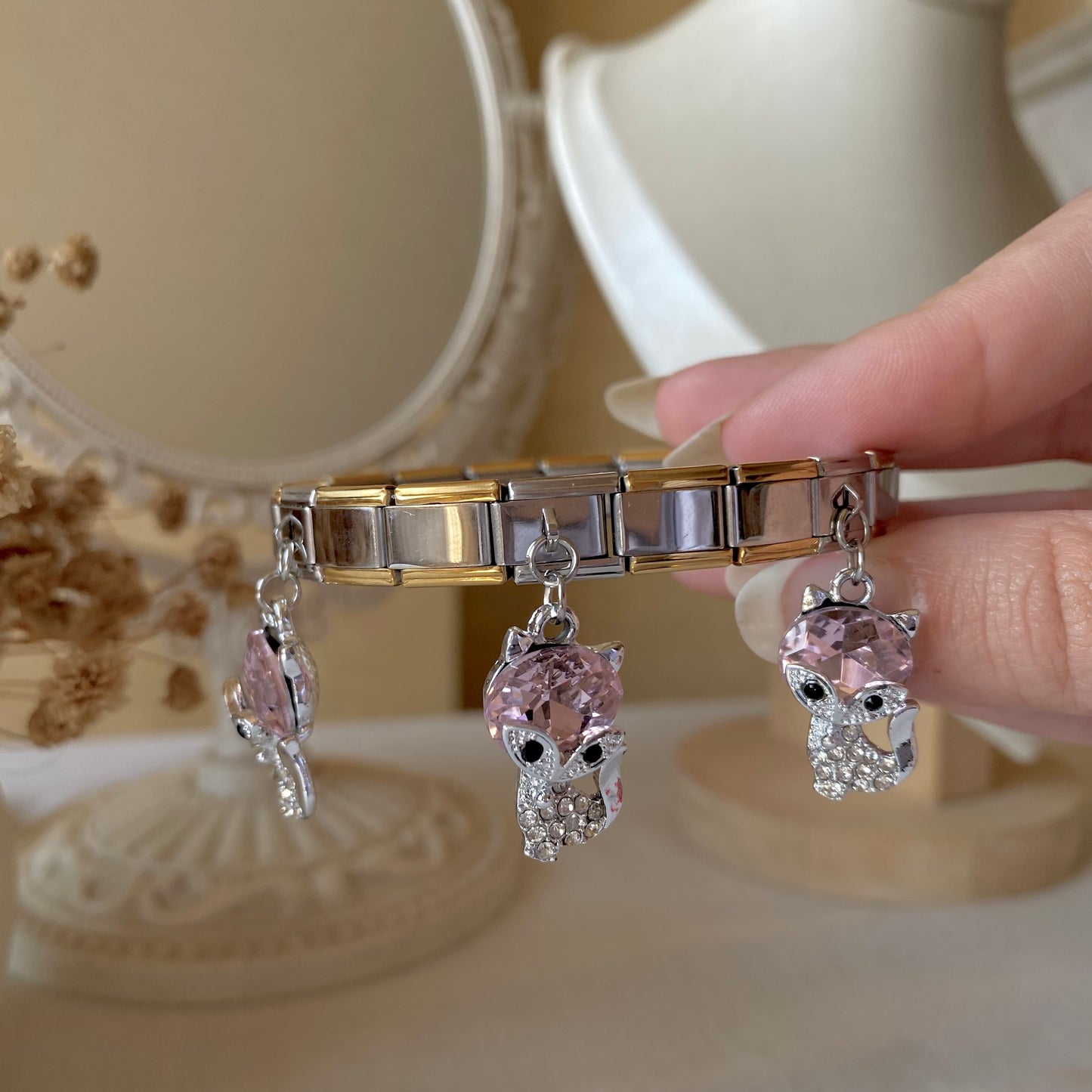 20398 Gold Plated Bangle