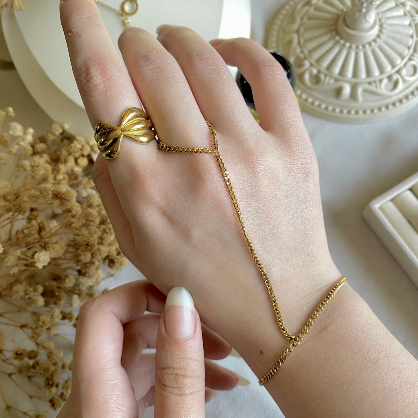 00014 Gold Plated Hand Chain