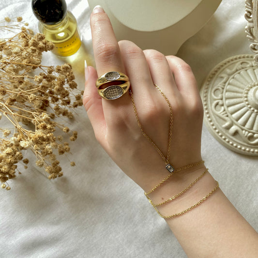 00020 Gold Plated Hand Chain