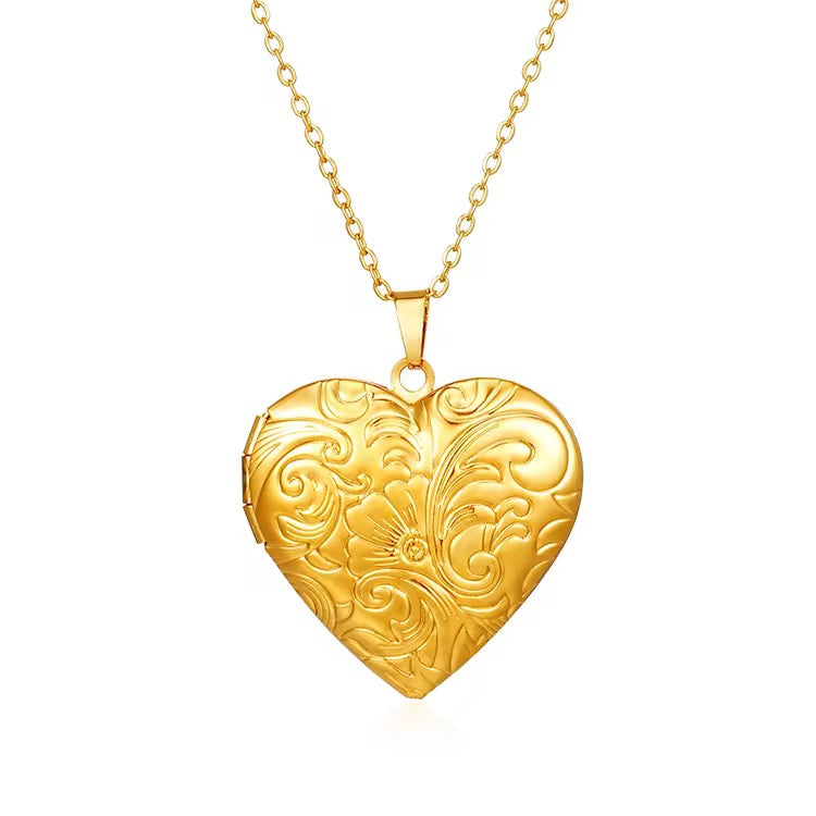 10668 Memories Necklace