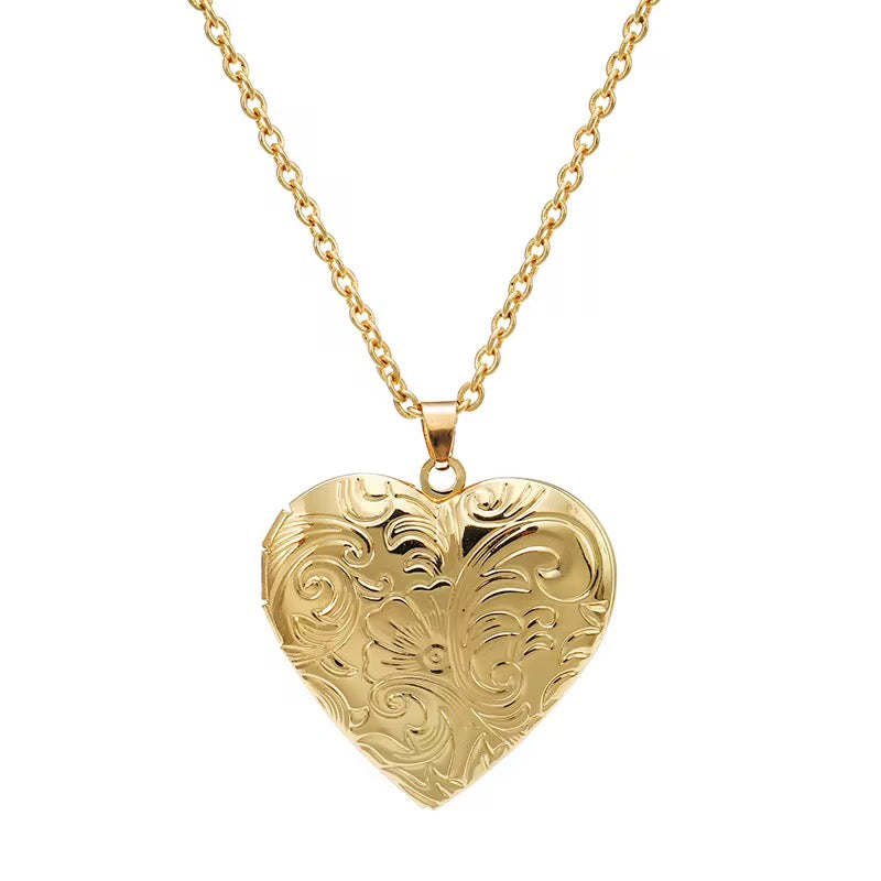 10668 Memories Necklace