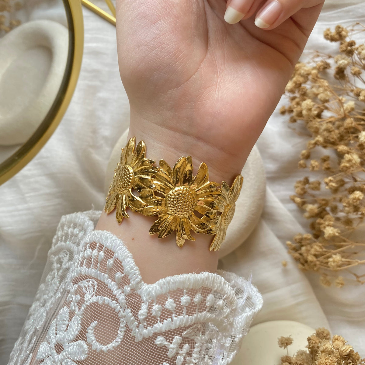 20405 Gold Plated Bangle