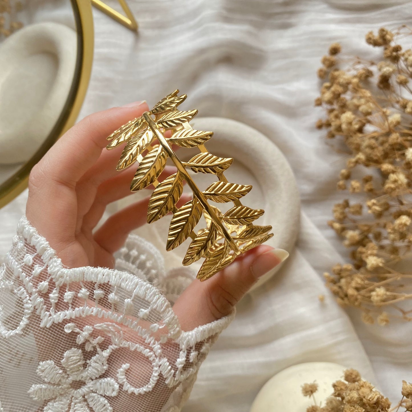 20404 Gold Plated Bangle
