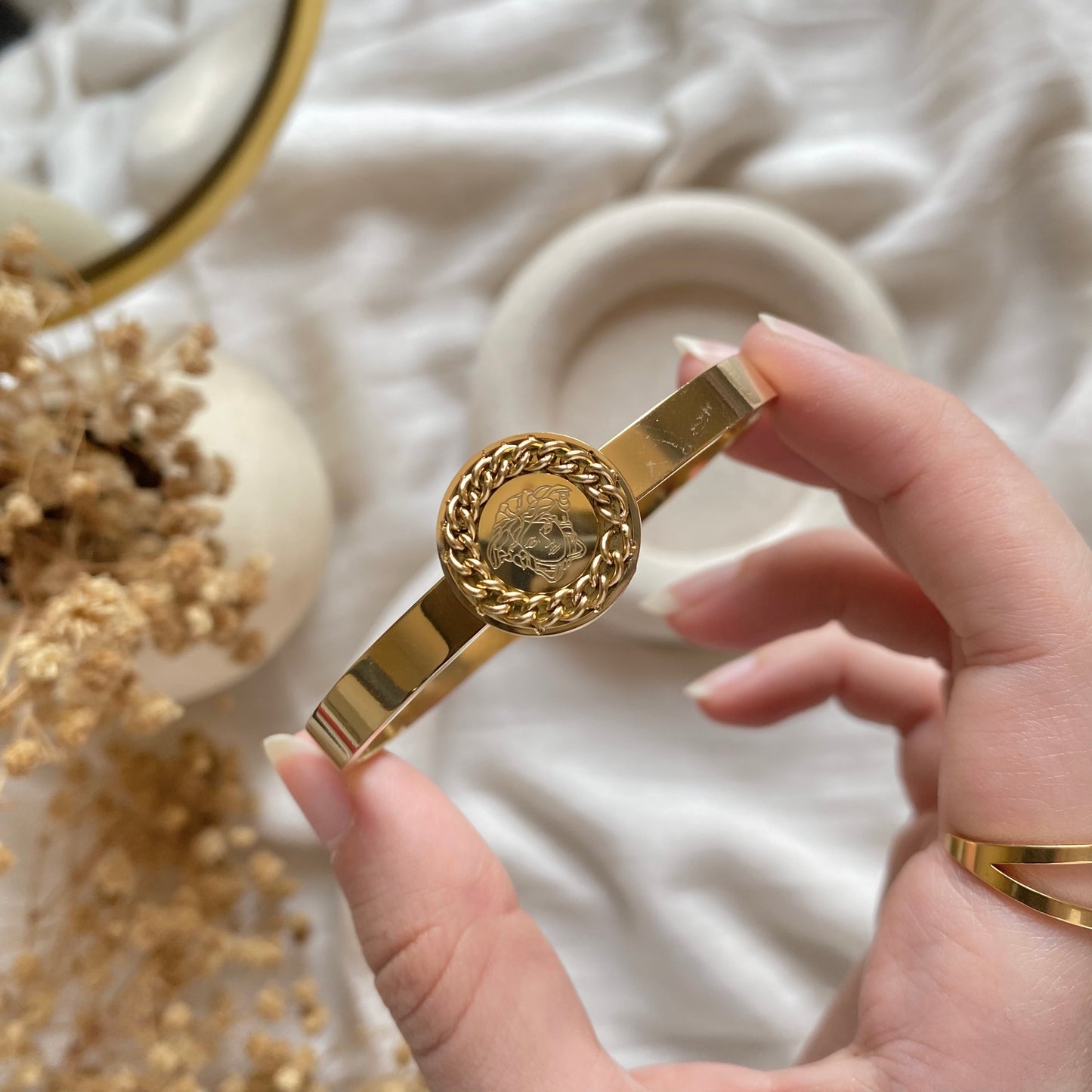 20424 Gold Plated Bangle
