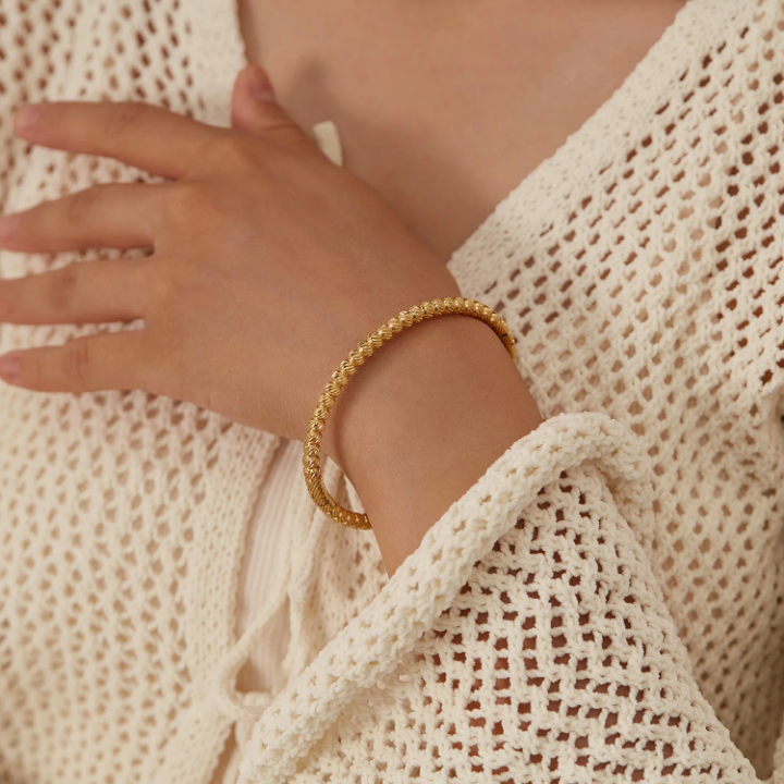20359 Gold Plated Bangle