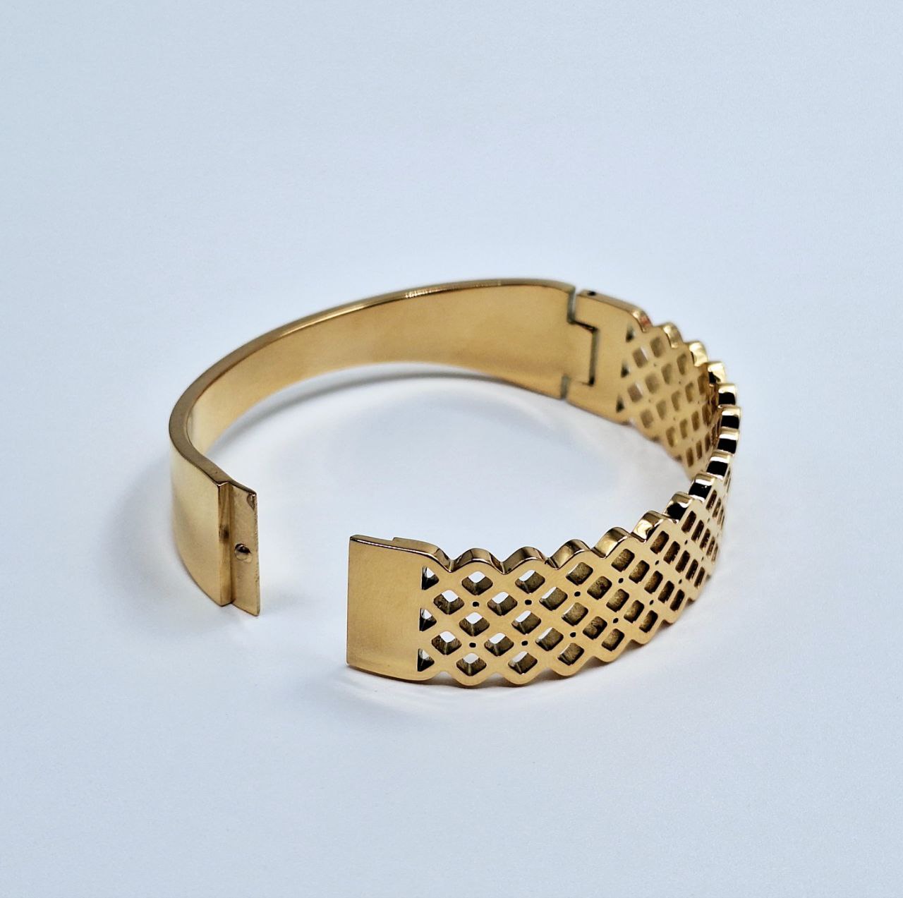 20242 Gold Plated Bangle