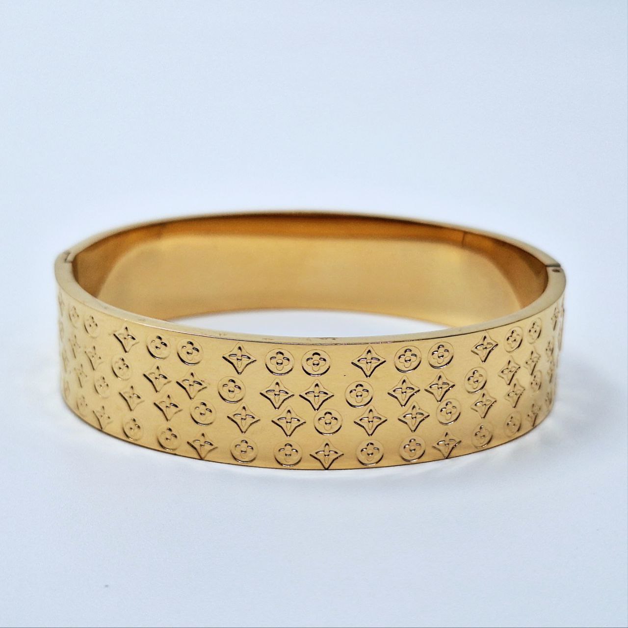 20240 Gold Plated Bangle