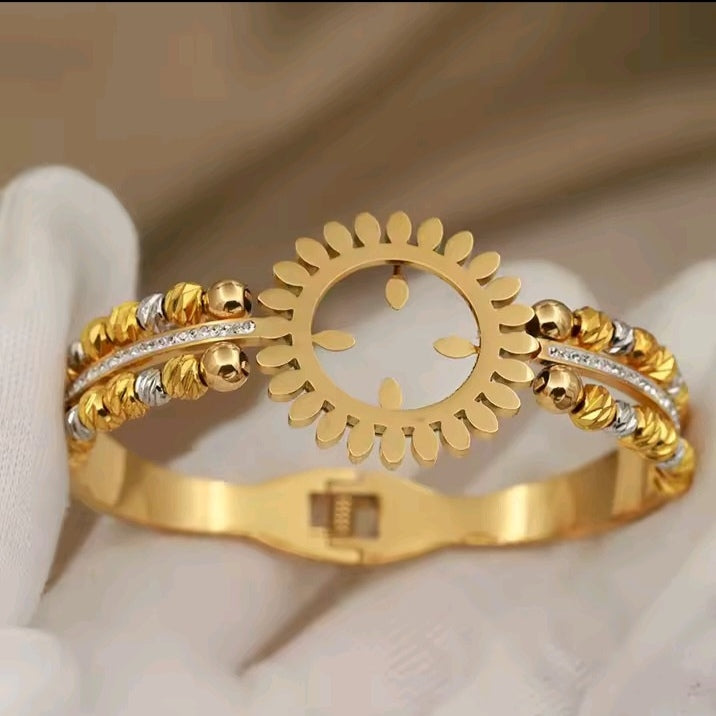 20356 Gold Plated Bangle