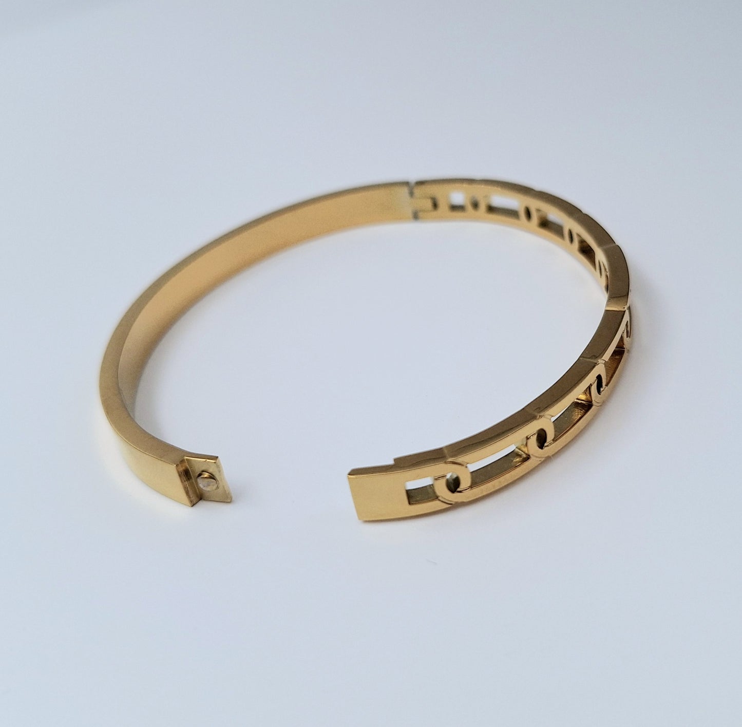 20216 Gold Plated Bangle