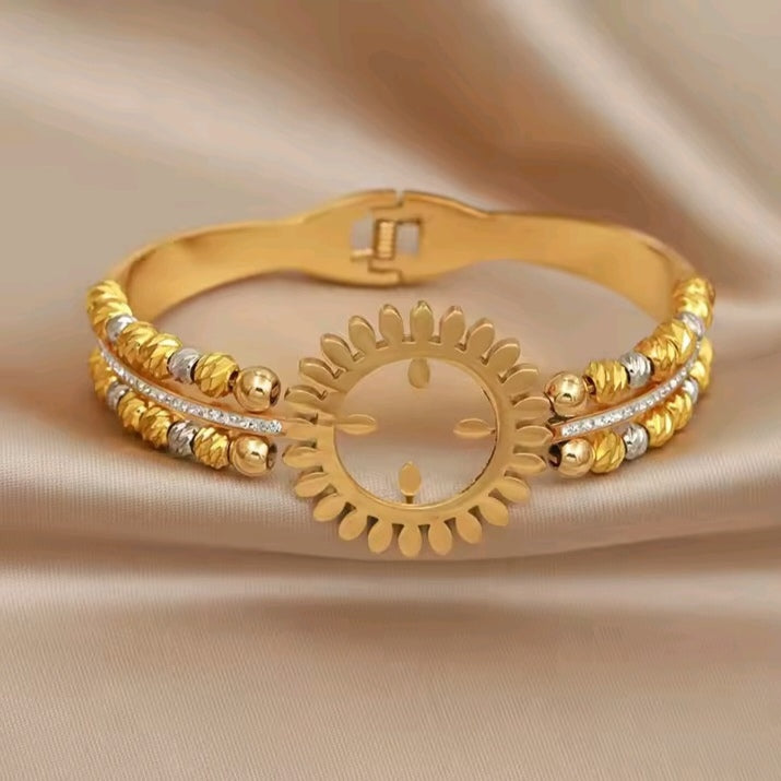 20356 Gold Plated Bangle
