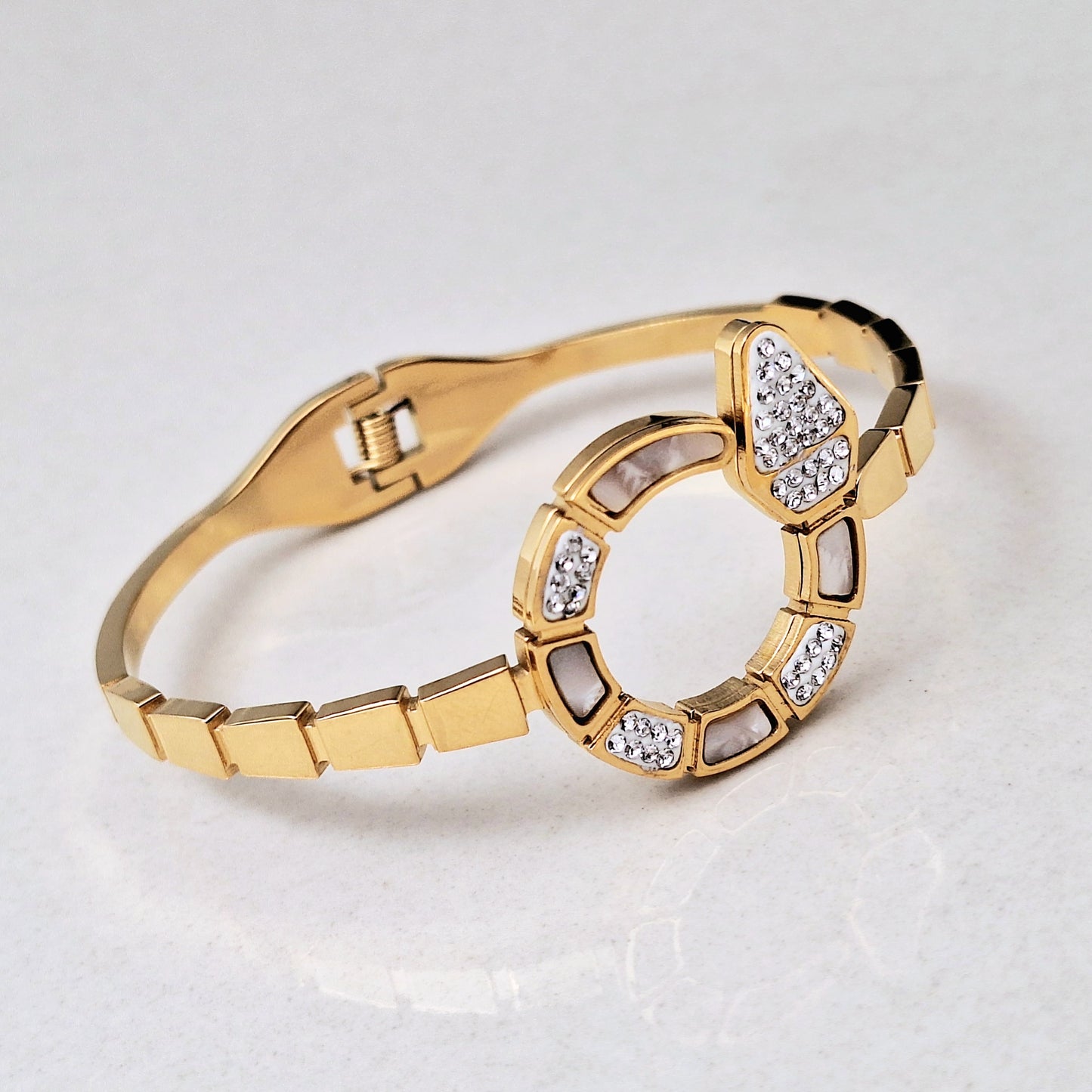 20220 Gold Plated Bangle