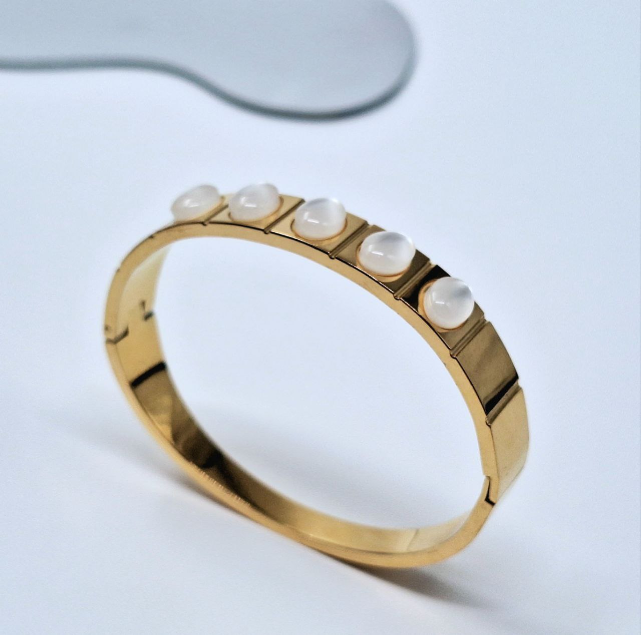 20245 Gold Plated Bangle