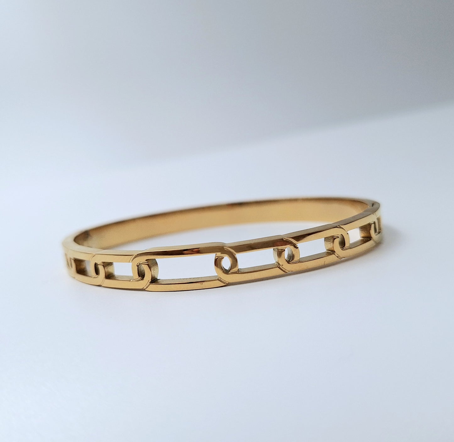 20216 Gold Plated Bangle