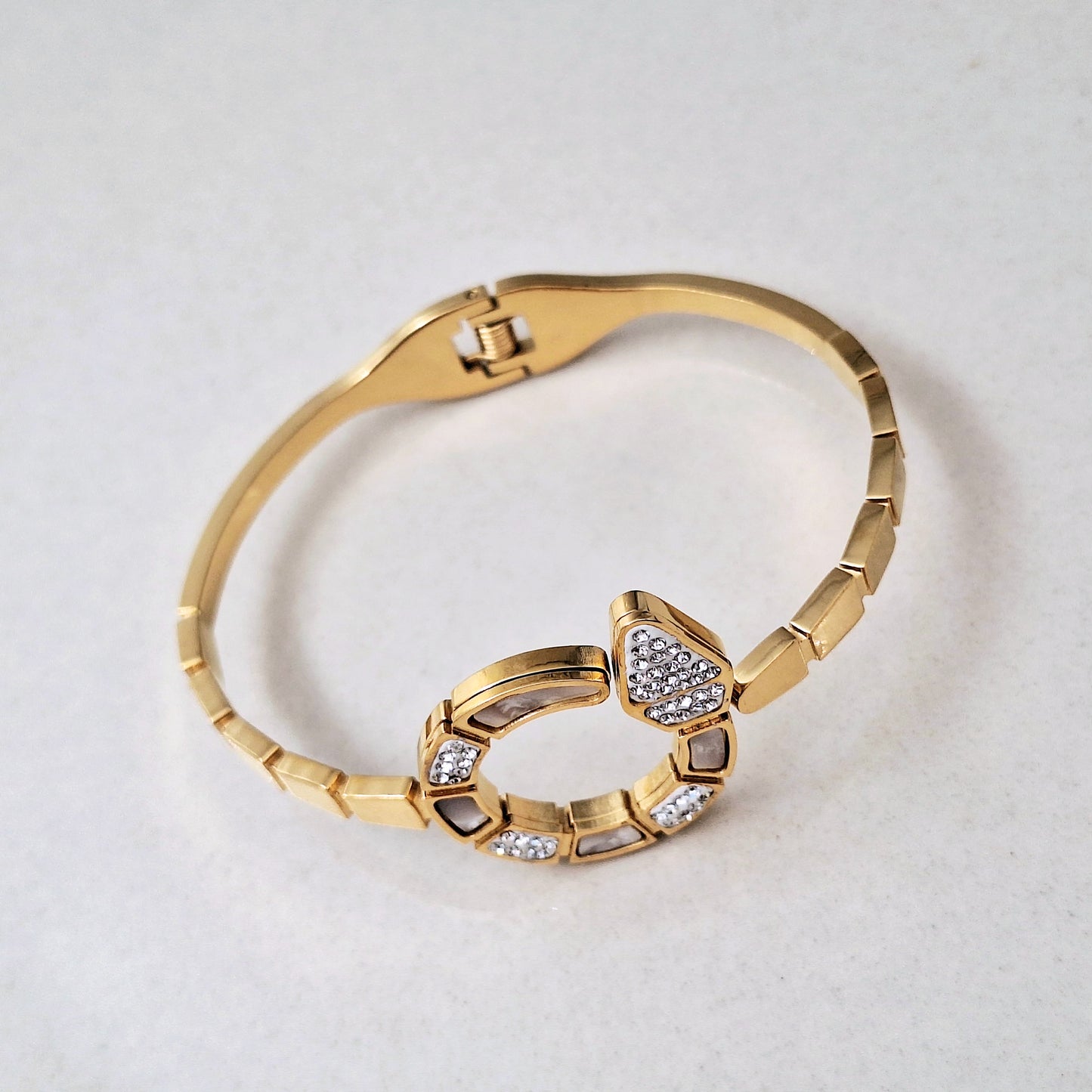 20220 Gold Plated Bangle