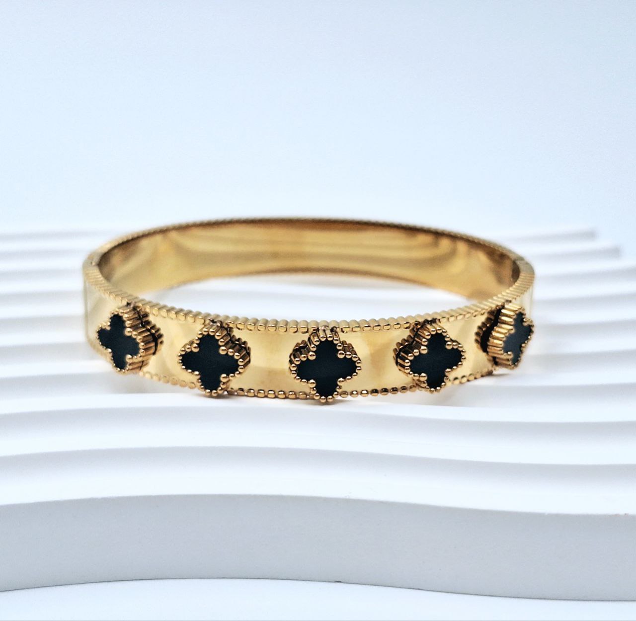20285 Gold Plated Bangle