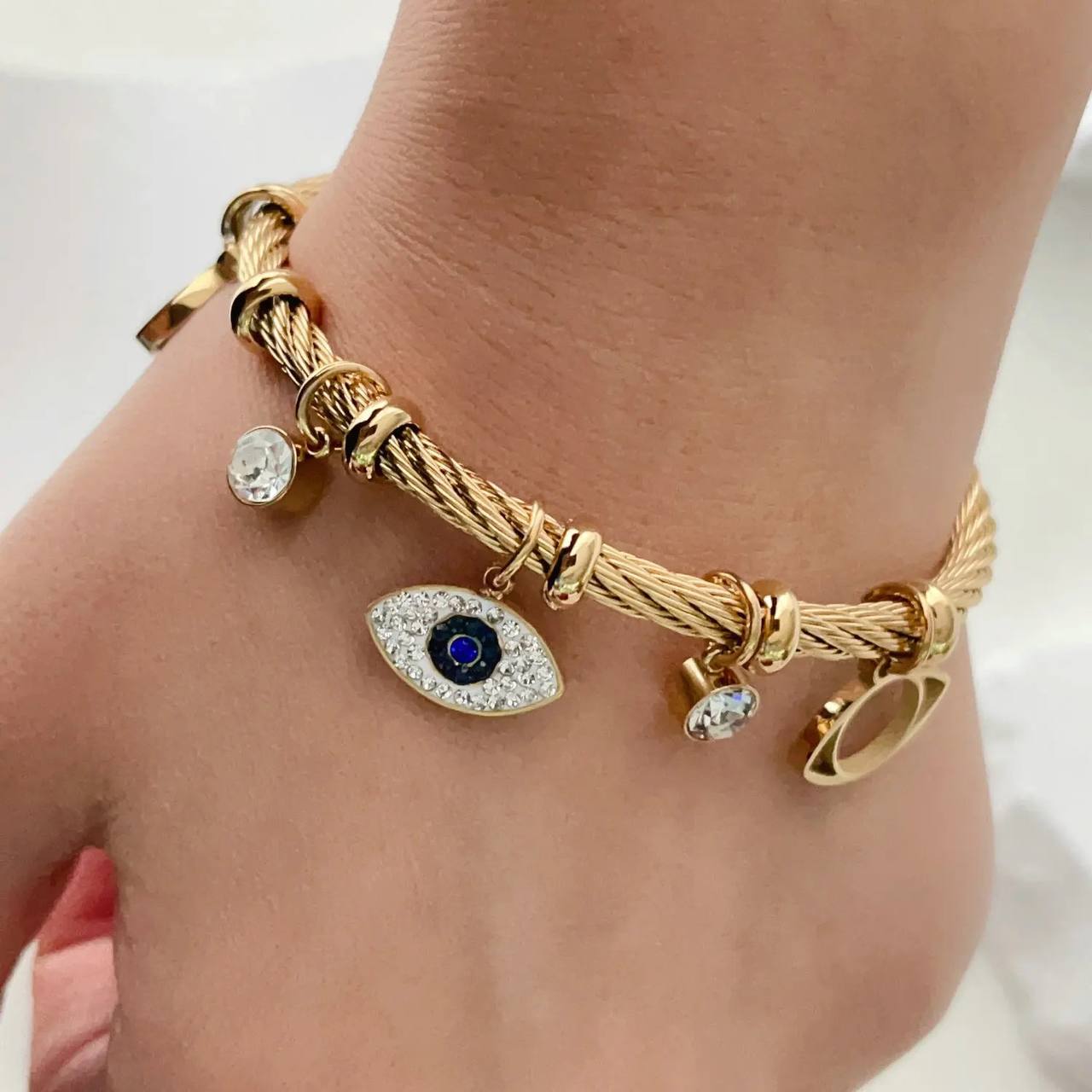 20233 Gold Plated Bangle