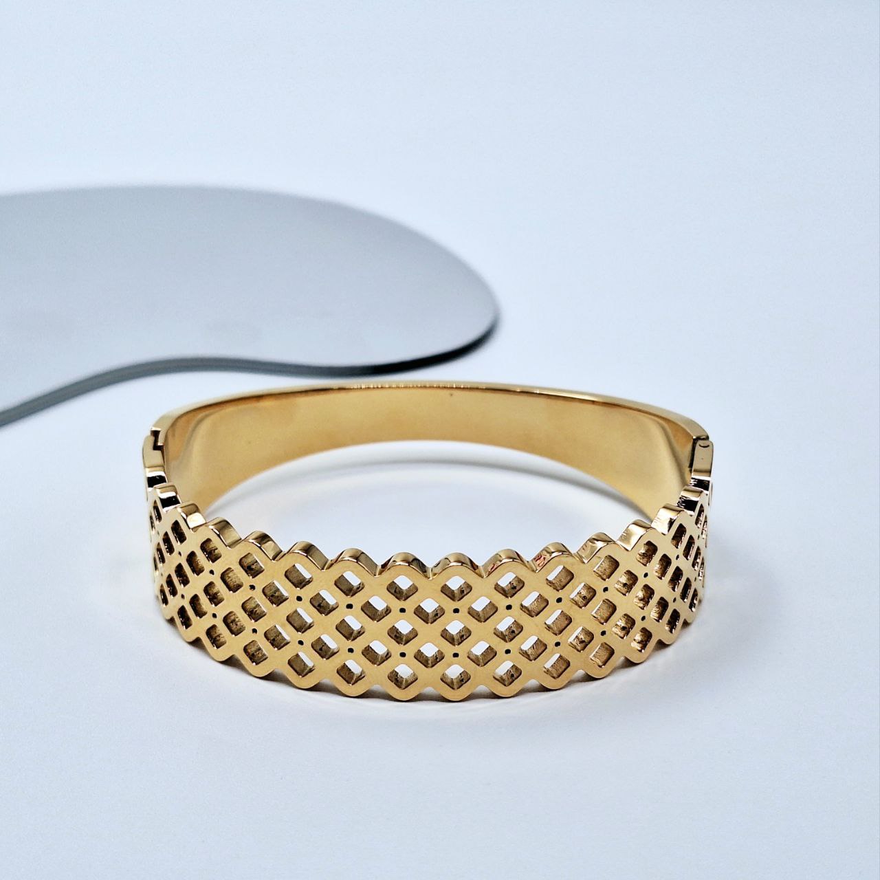 20242 Gold Plated Bangle