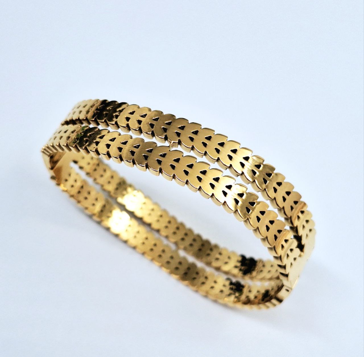20258 Gold Plated Bangle