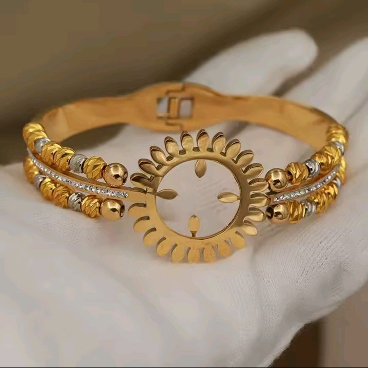 20356 Gold Plated Bangle
