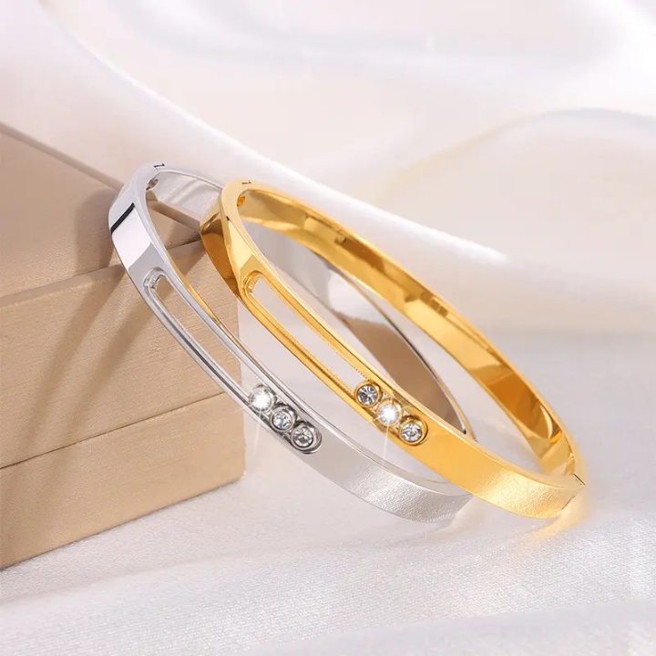 20329 Gold Plated Bangle