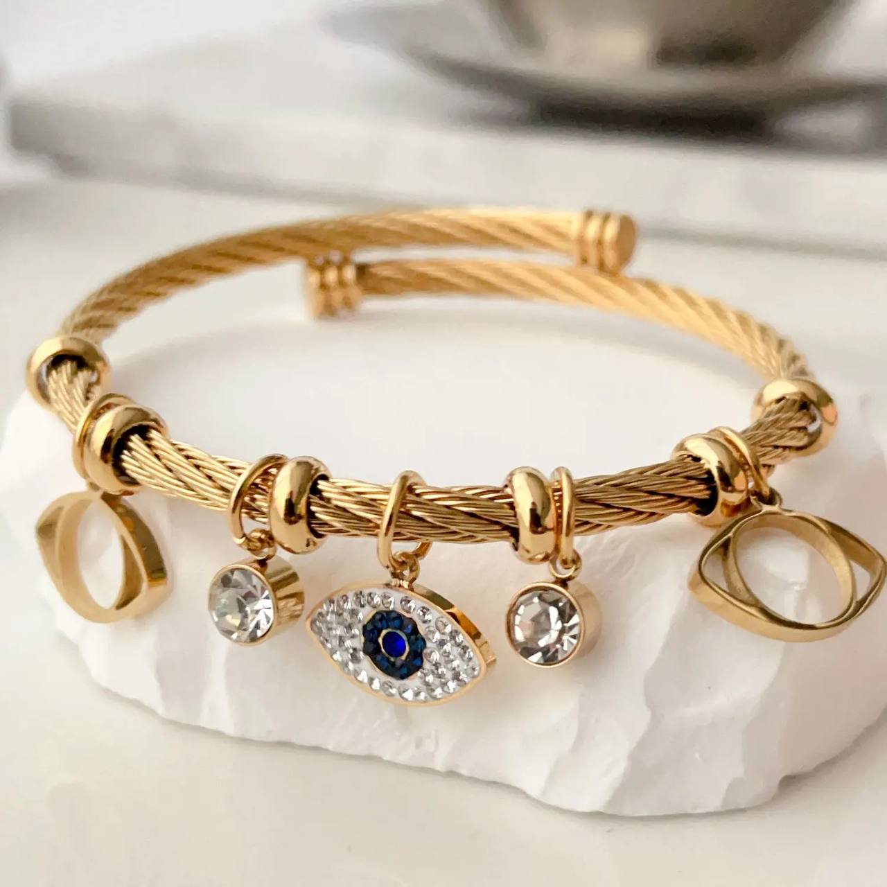 20233 Gold Plated Bangle