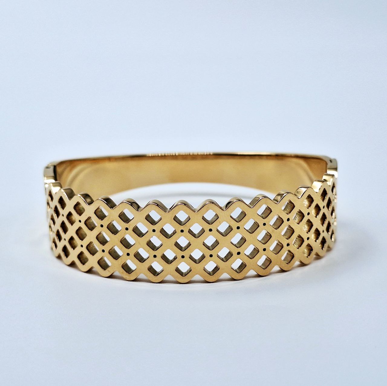 20242 Gold Plated Bangle