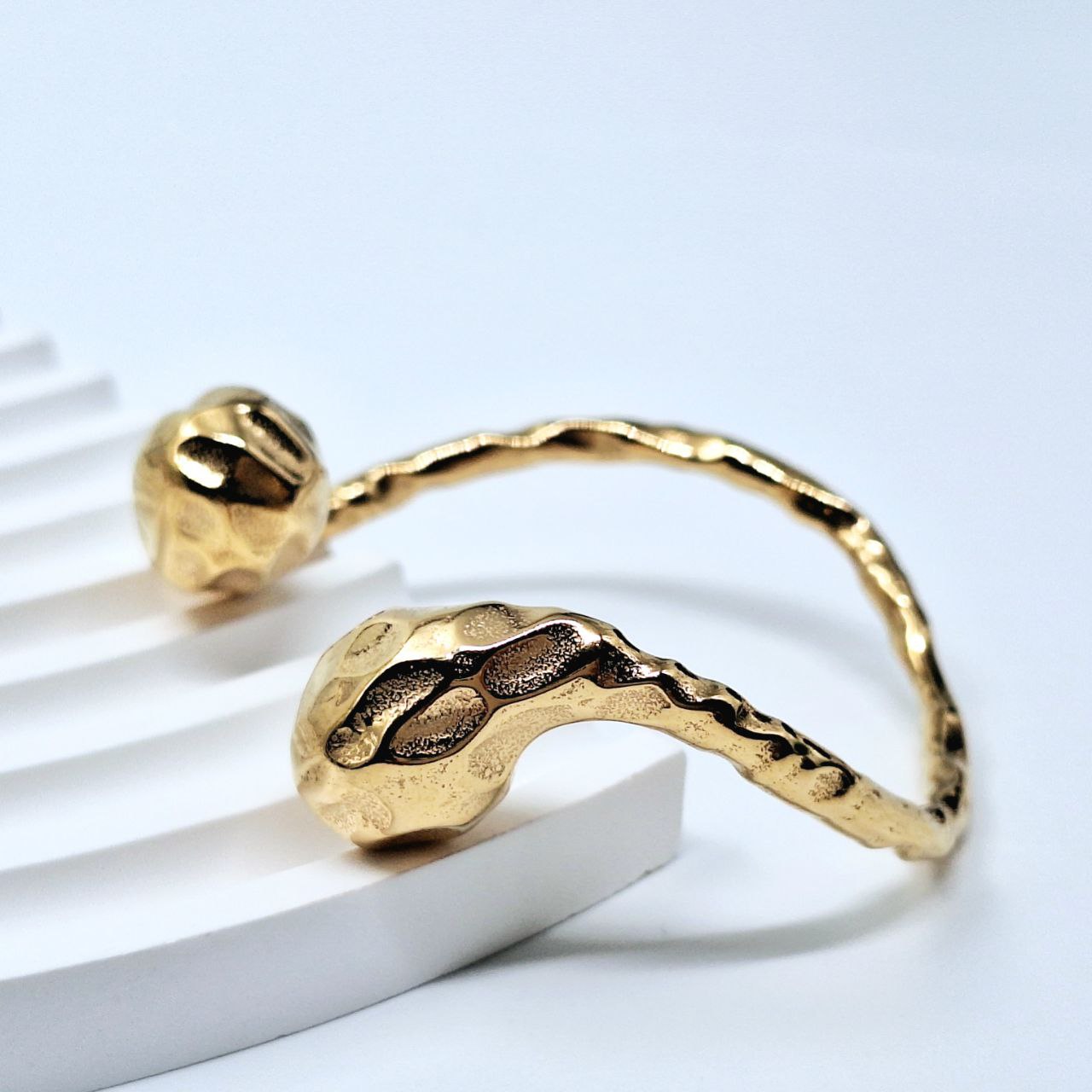 20270 Gold Plated Bangle