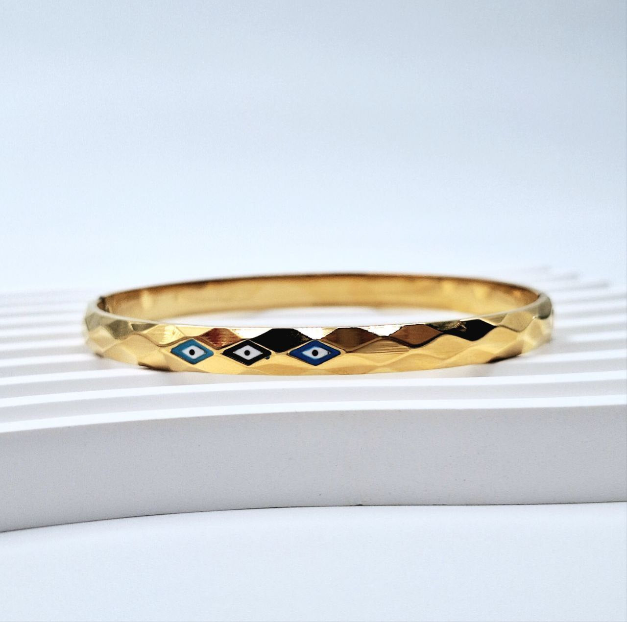 20250 Gold Plated Bangle