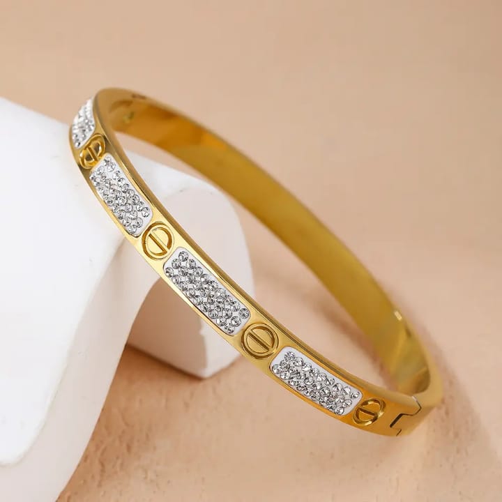 20331 Gold Plated Bangle