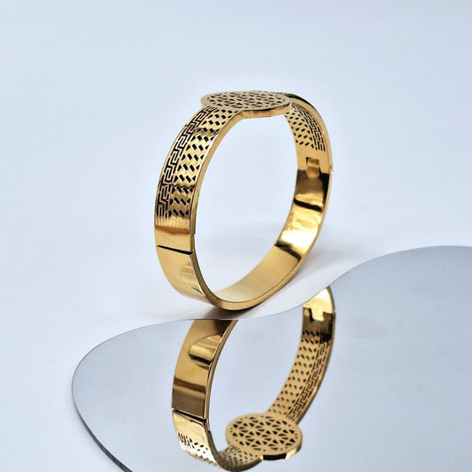 20228 Gold Plated Bangle