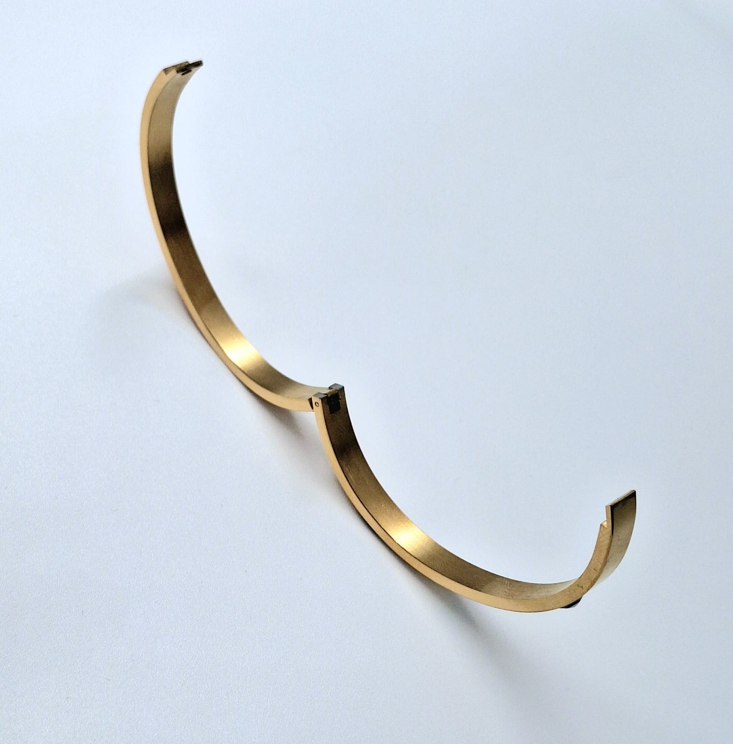 20224 Gold Plated Bangle