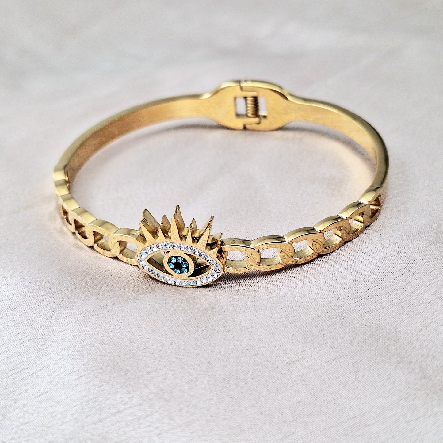 20218 Gold Plated Bangle