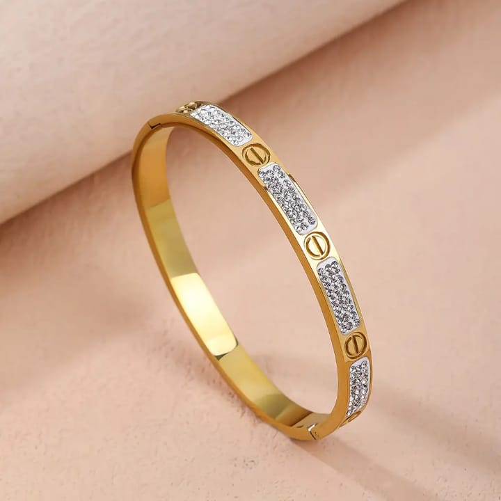 20331 Gold Plated Bangle