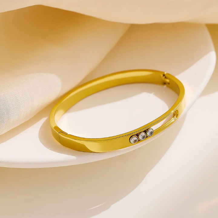 20329 Gold Plated Bangle