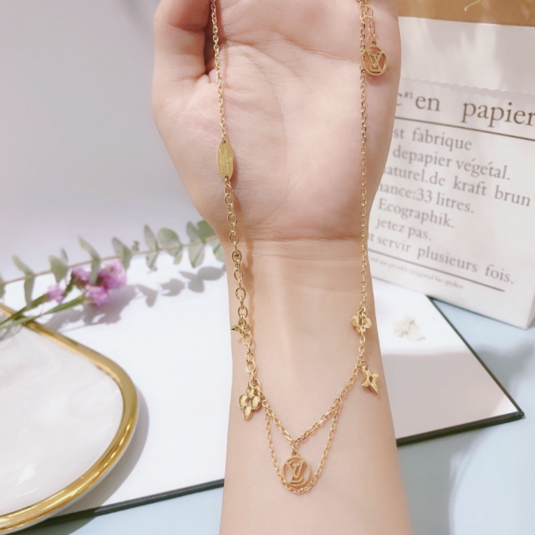 10238 gold  plated Necklace