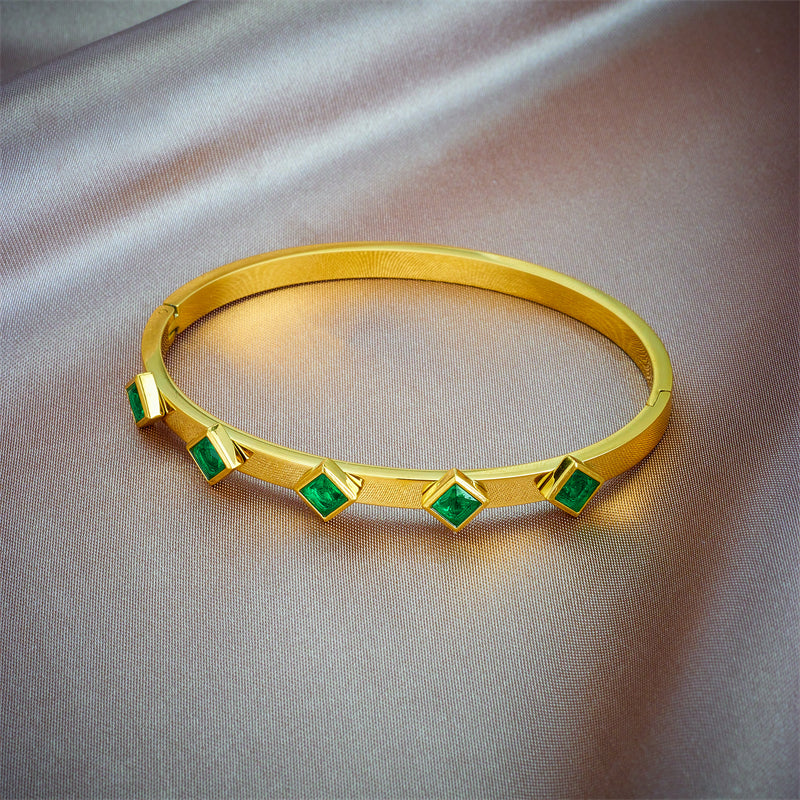 20142 Gold Plated Bangle