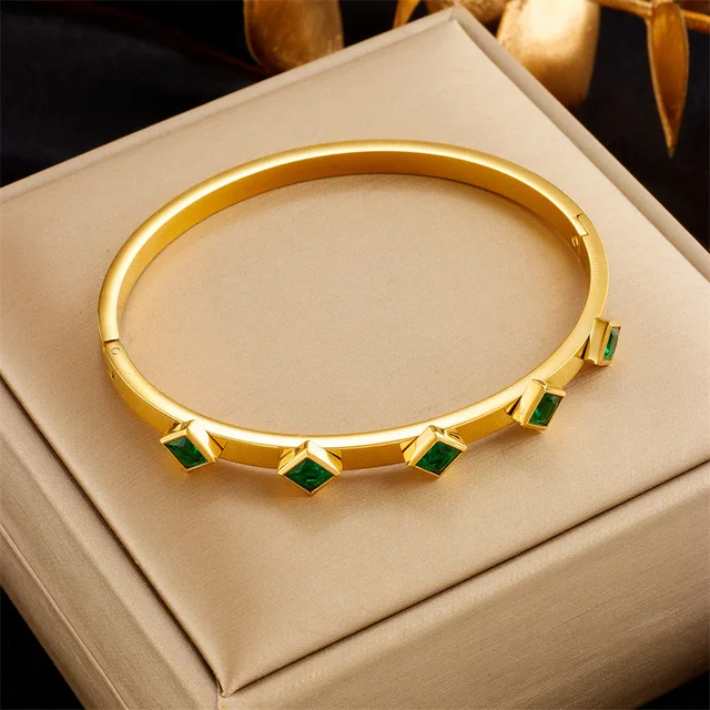 20142 Gold Plated Bangle