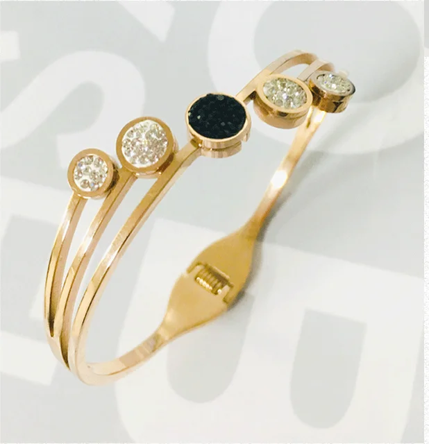 20227 Gold Plated Bangle