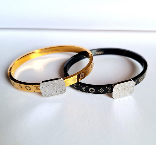 20149 Gold Plated Bangle