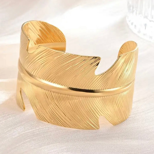 20207 Gold Plated Bangle