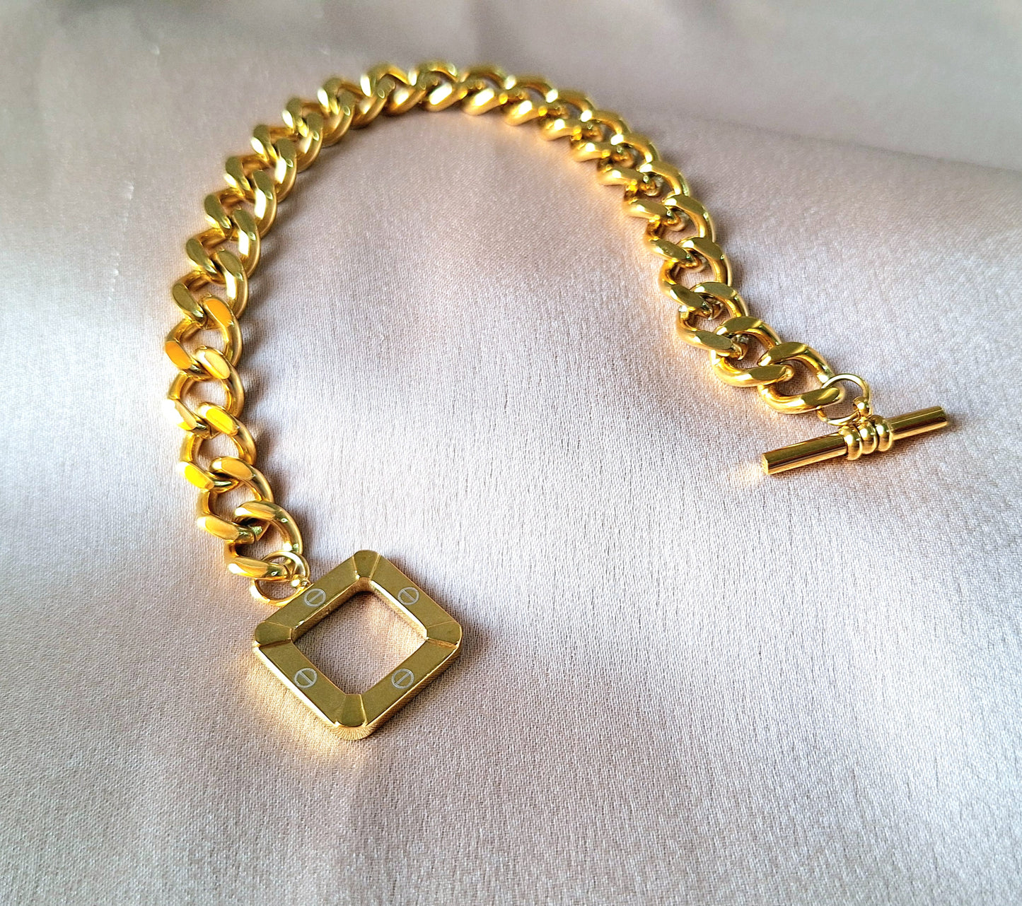 30294 Gold Plated Bracelet