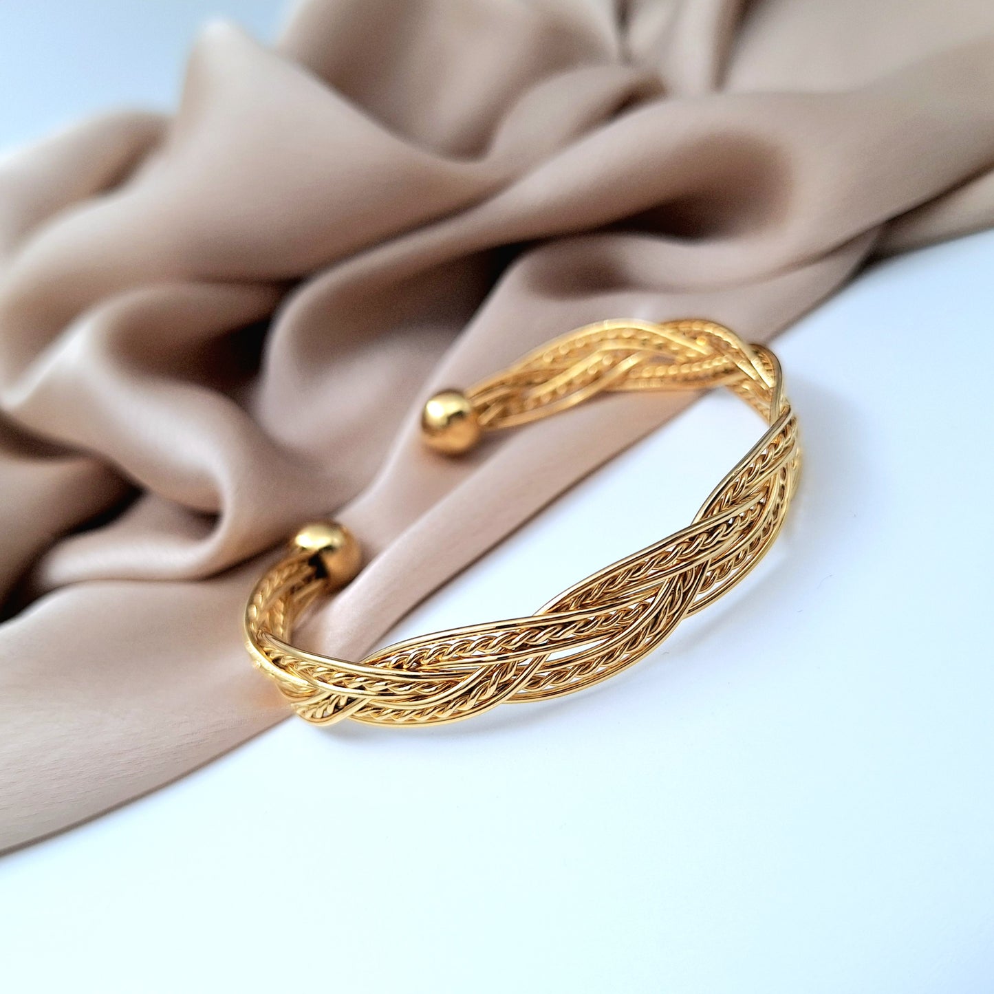 20214 Gold Plated Bangle