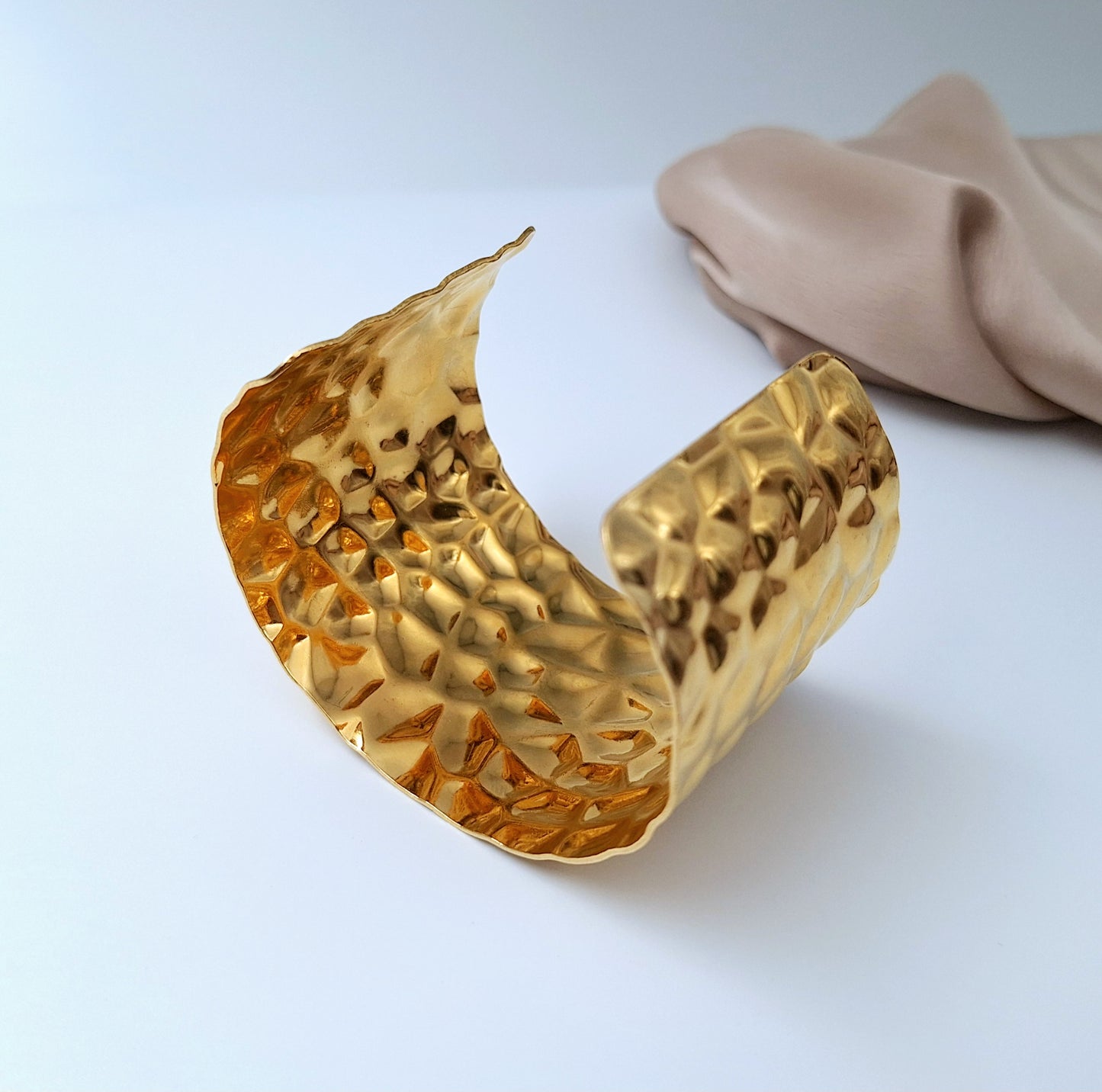 20213 Gold Plated Bangle