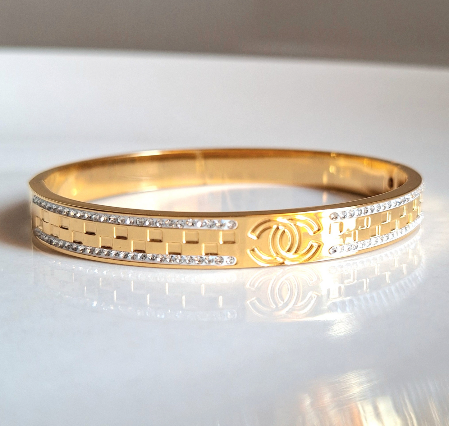 20157 Gold Plated Bangle